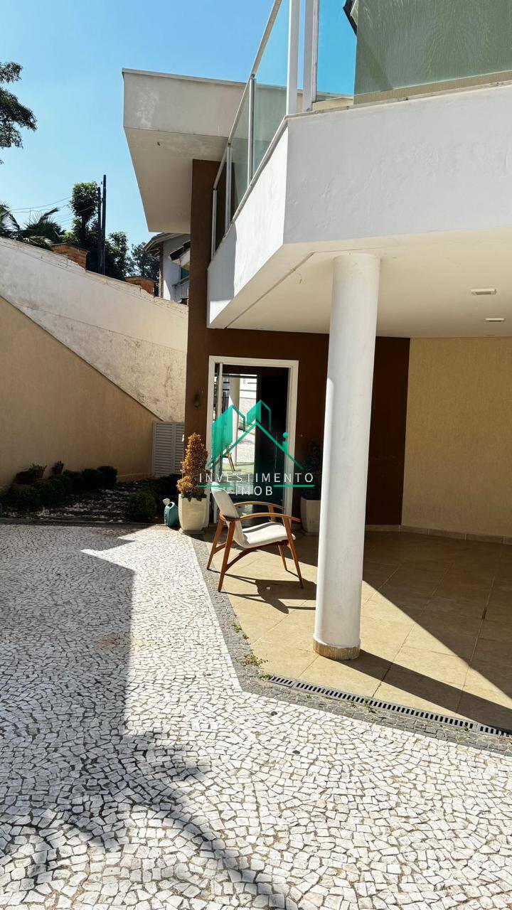 Casa à venda com 4 quartos, 400m² - Foto 46