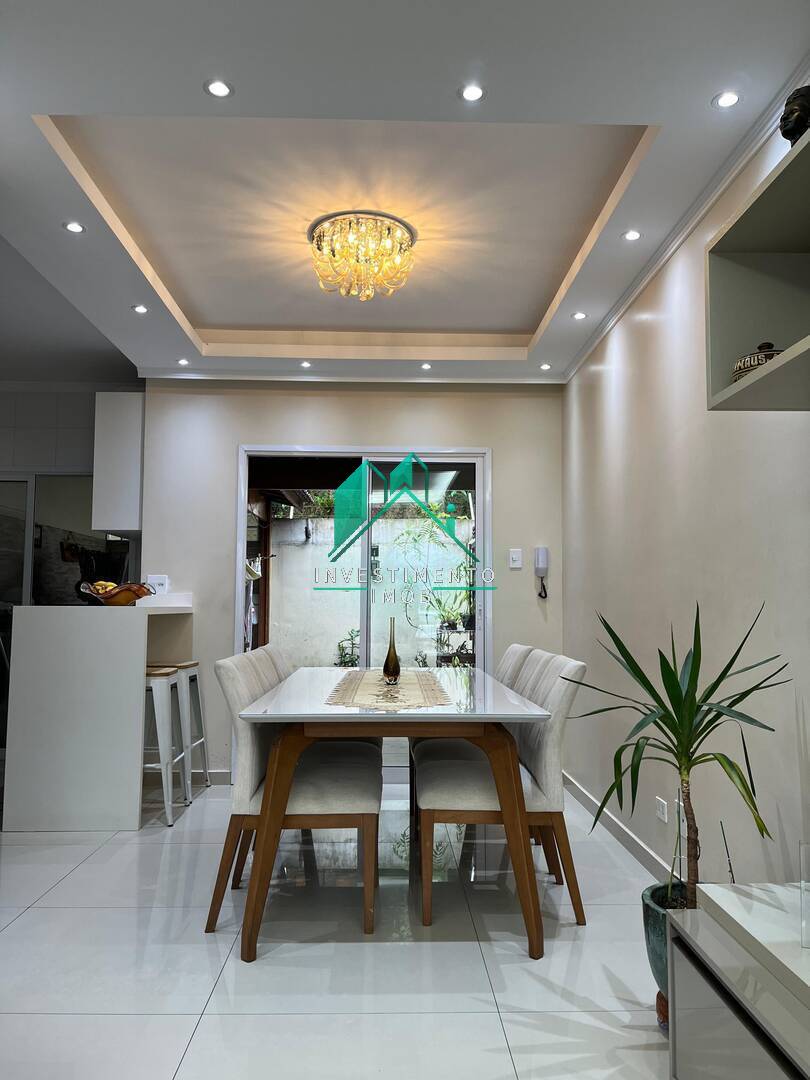 Apartamento à venda com 3 quartos, 72m² - Foto 1