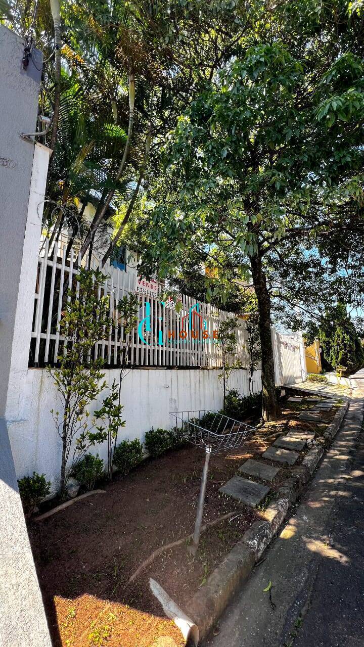 Casa à venda com 4 quartos, 286m² - Foto 8