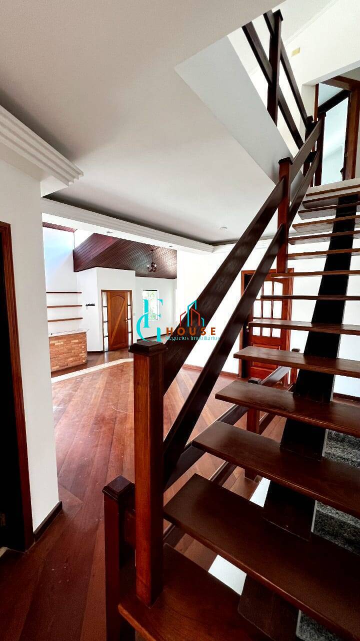 Casa à venda com 4 quartos, 286m² - Foto 10