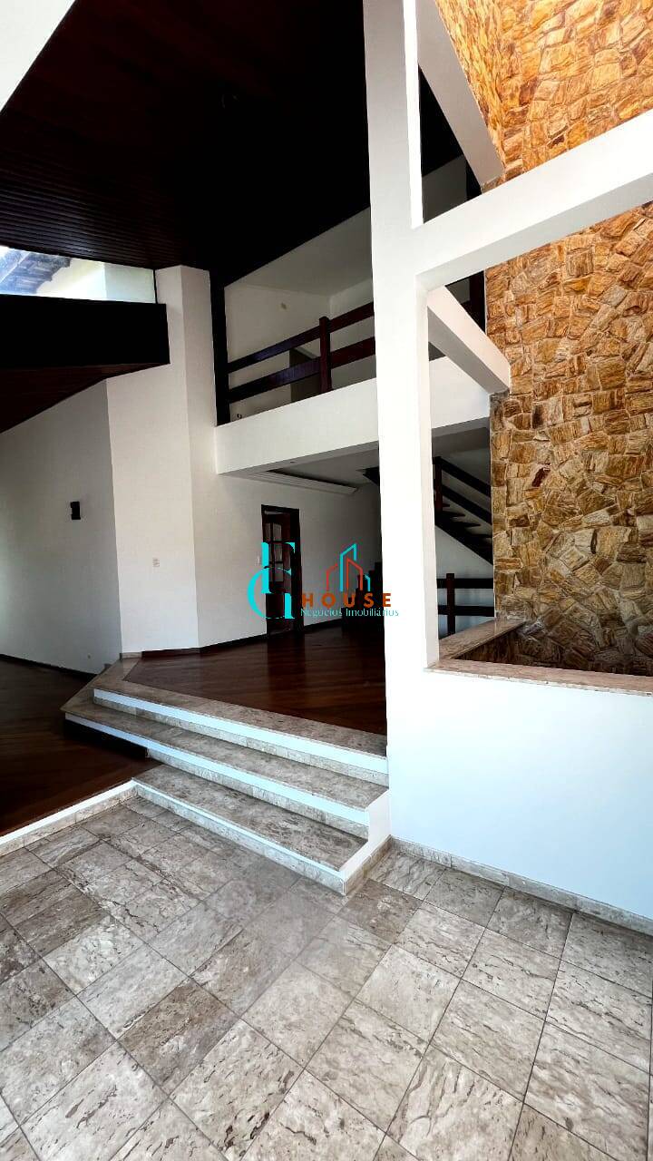 Casa à venda com 4 quartos, 286m² - Foto 11