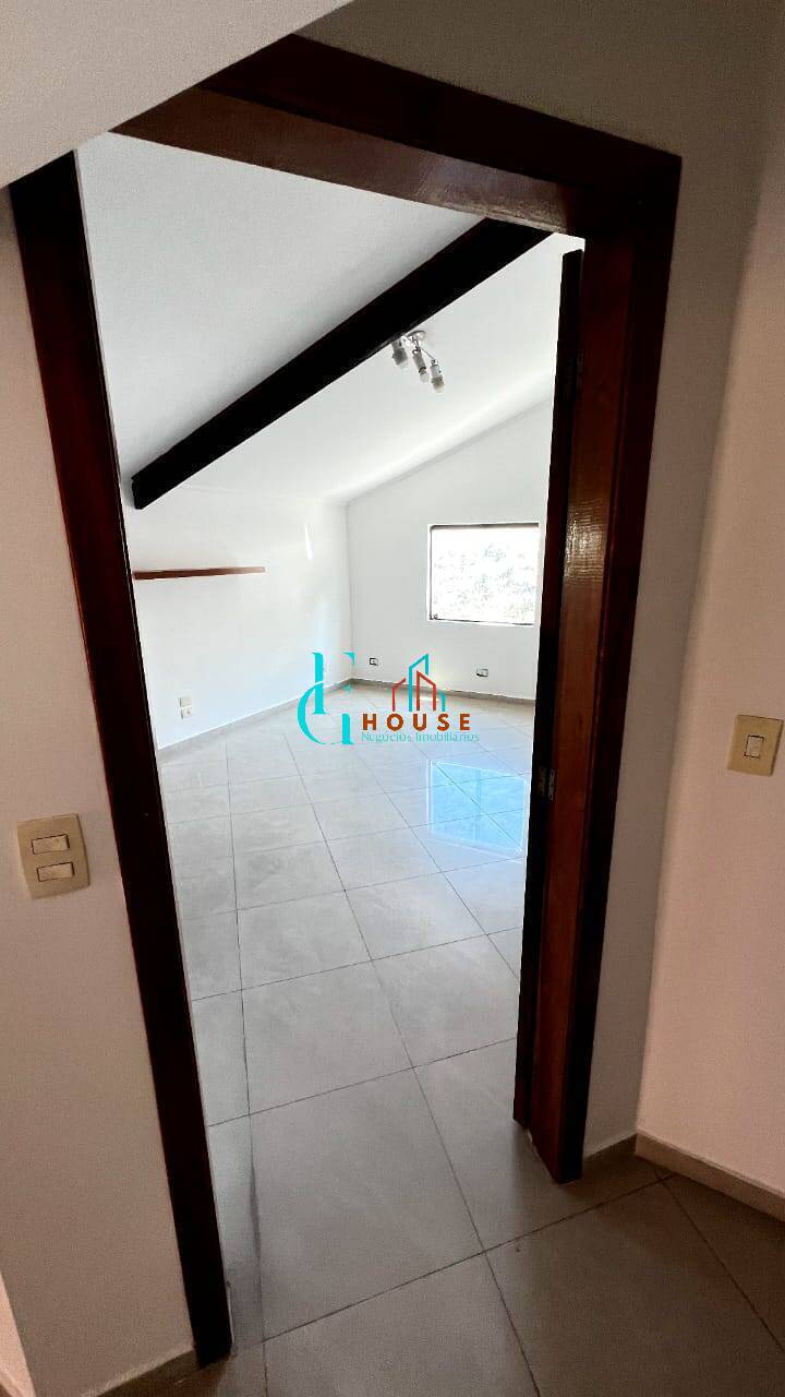 Casa à venda com 4 quartos, 286m² - Foto 27